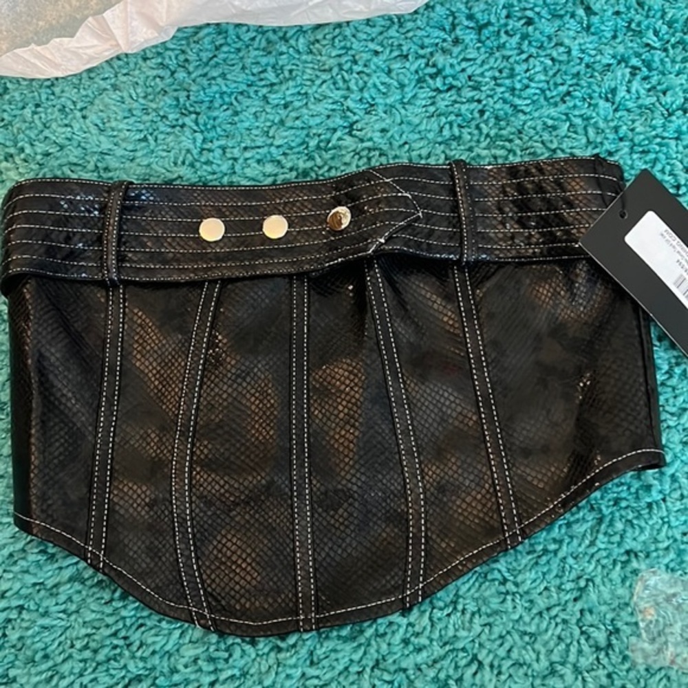 Pretty little thing, black snake, detail, corset top new 2